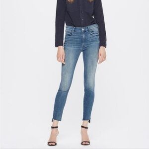 MOTHER Stunner ankle fray jeans